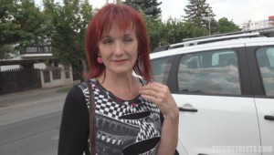 Городская уличная чешская проститутка